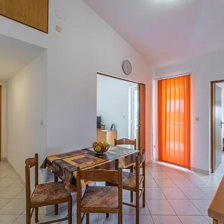 Mirela Apartman Banjole