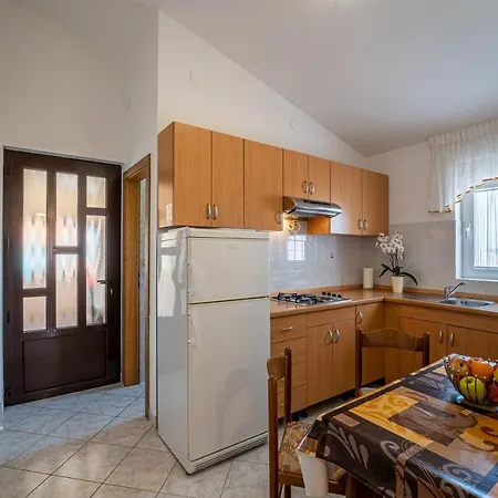 Apartman Mirela *