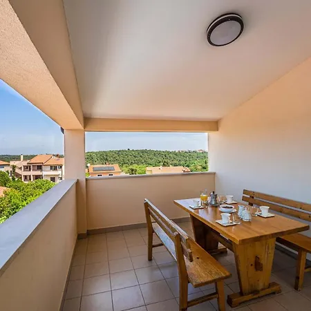 Apartman Mirela *