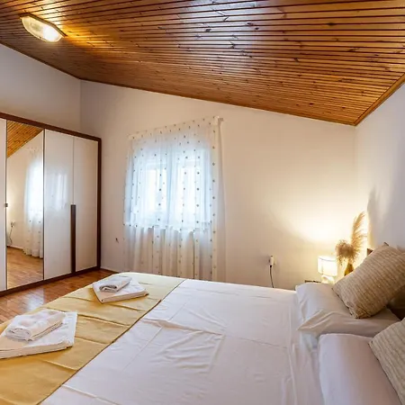 Apartment Mirela